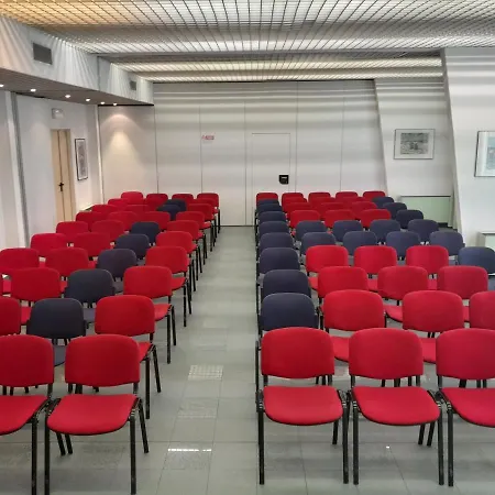 Jr Gate 7 Bologna Szálloda Calderara di Reno