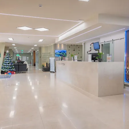 Jr Gate 7 Bologna 호텔