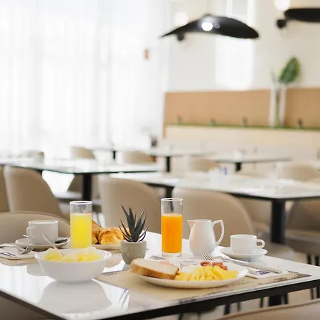Jr Gate 7 Bologna Szálloda 4*