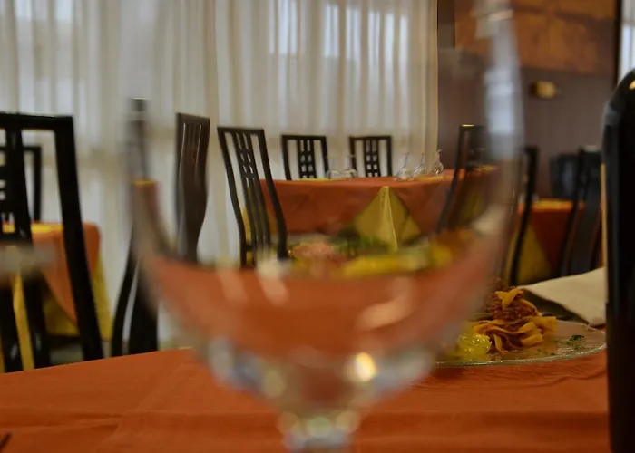 호텔 Jr Gate 7 Bologna 칼더라라디레노