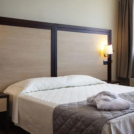 Jr Gate 7 Bologna カルデラーラ・ディ・レーノ