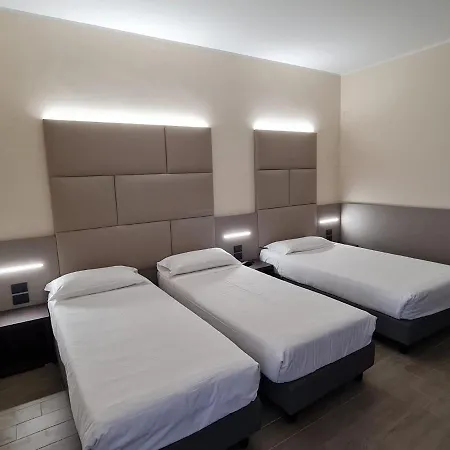 ホテル Jr Gate 7 Bologna カルデラーラ・ディ・レーノ