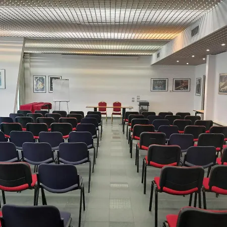 Jr Gate 7 Bologna ホテル カルデラーラ・ディ・レーノ