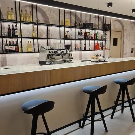 Jr Gate 7 Bologna ホテル カルデラーラ・ディ・レーノ