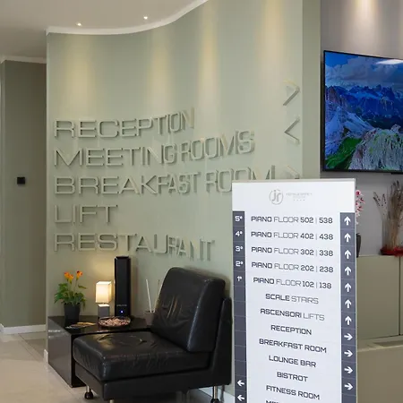 Jr Gate 7 Bologna 4*