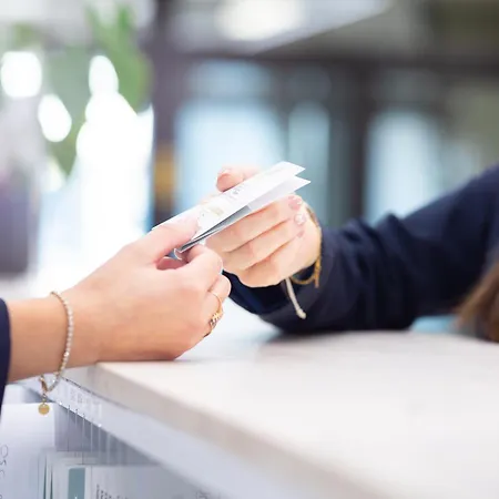 Jr Gate 7 Bologna ホテル 4*