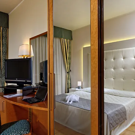 Jr Gate 7 Bologna ホテル カルデラーラ・ディ・レーノ