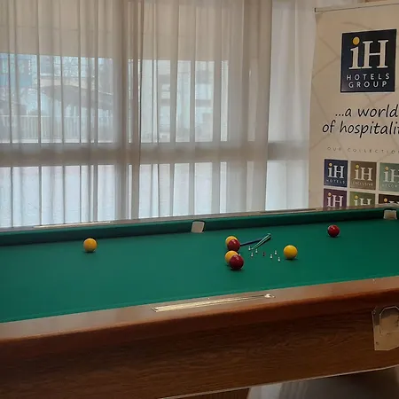 Jr Gate 7 Bologna 4* カルデラーラ・ディ・レーノ