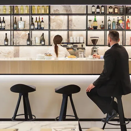 Jr Gate 7 Bologna カルデラーラ・ディ・レーノ