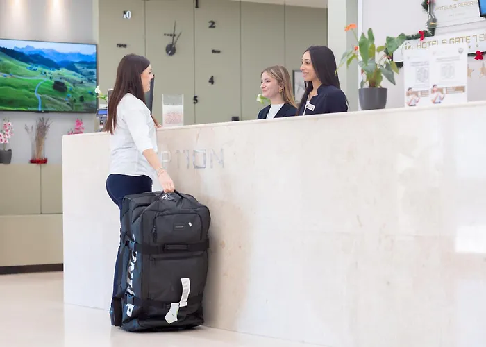 Jr Gate 7 Bologna Otel 4*