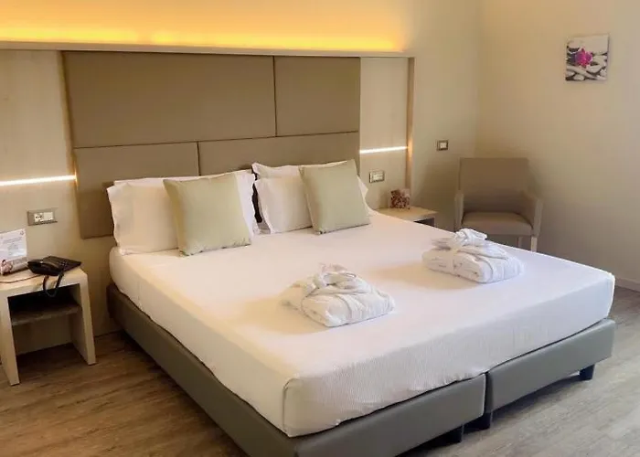 Jr Gate 7 Bologna Otel 4*