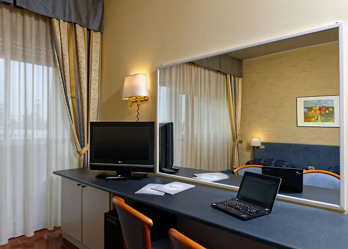 Jr Gate 7 Bologna Hotel Calderara di Reno