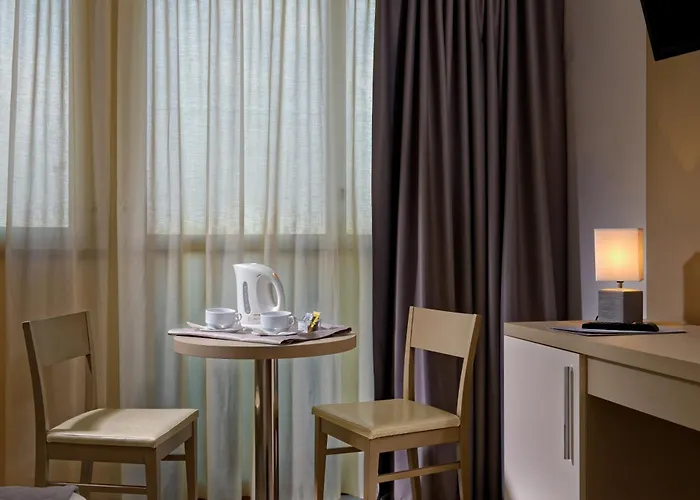 Jr Gate 7 Bologna Otel